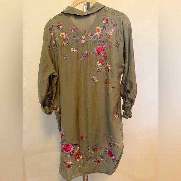 Zara embroidered oversized blouse - Picture 2 of 4